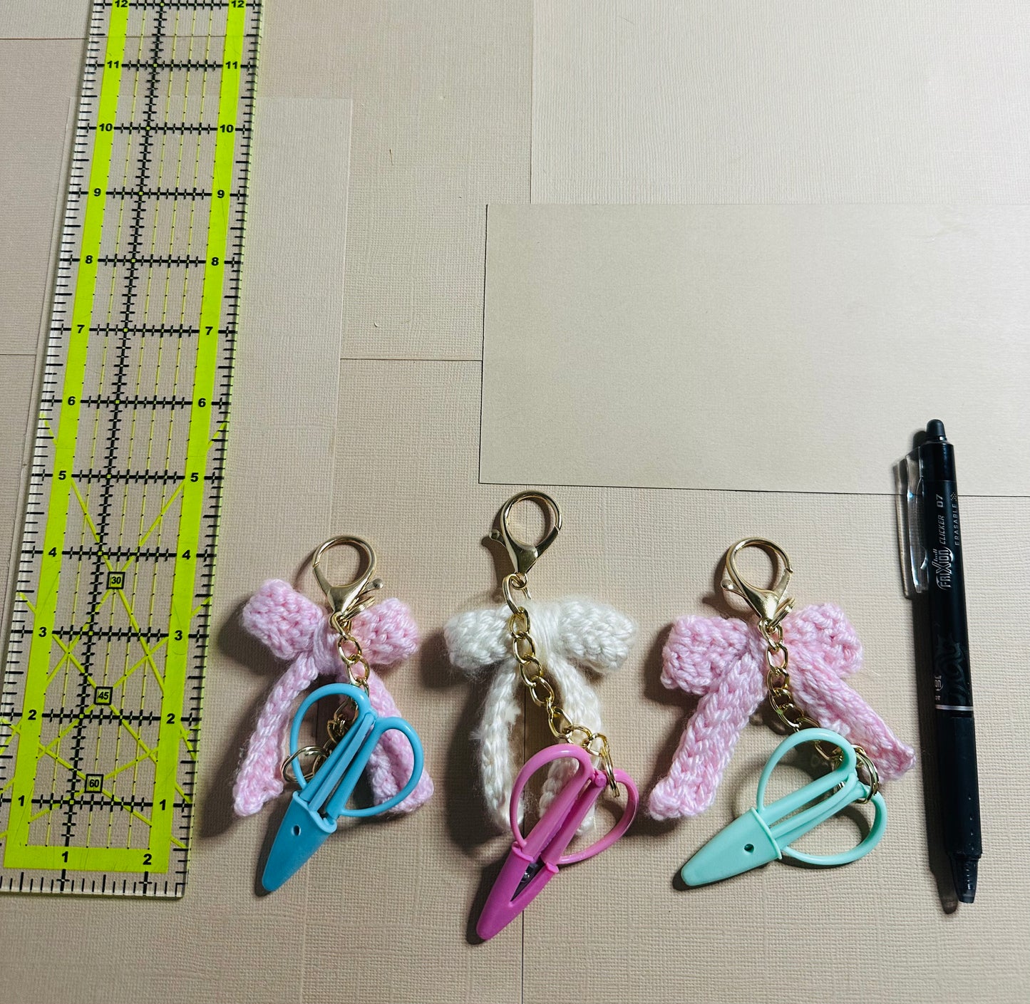 Snip-It Bow Keychain