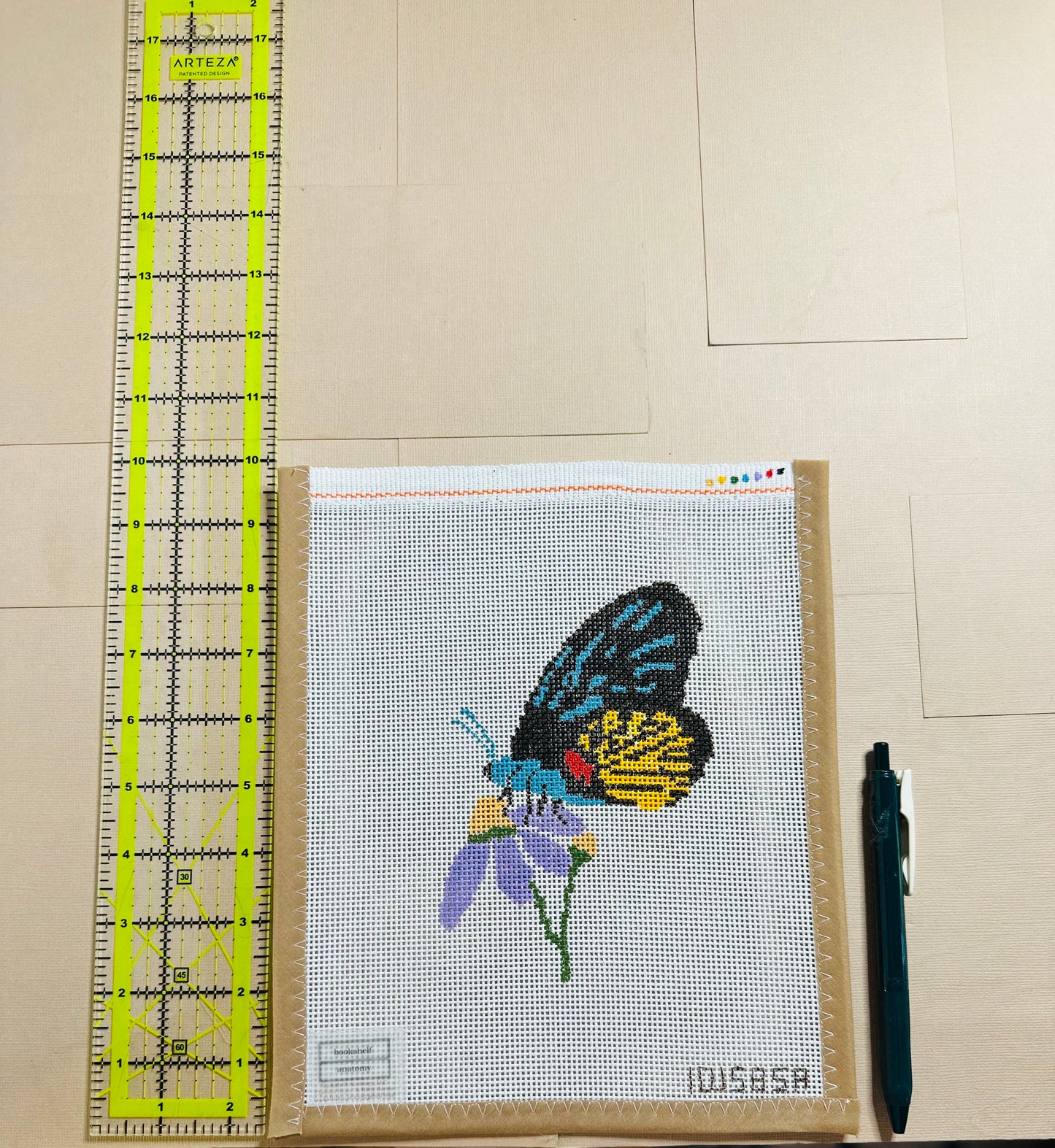 Landing Butterfly - Bookshelf Anatomy Design