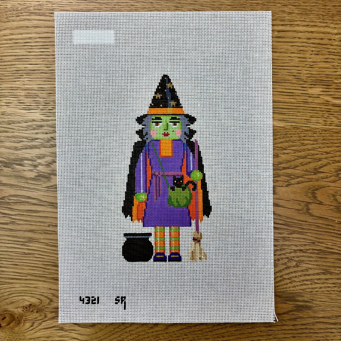 Witch Nutcracker 6.5" SR4321